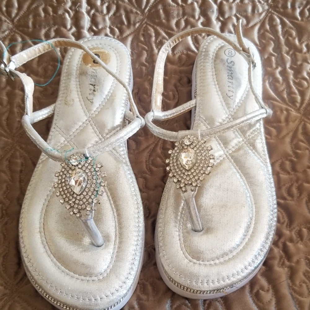 All over bling! Sandal